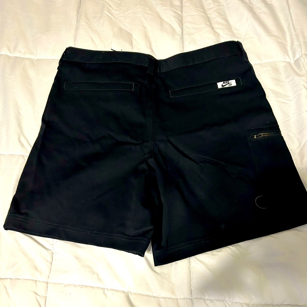New Nike Active Shorts Size 34